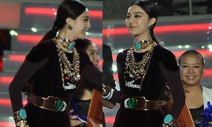 Phạm Băng Băng "nặng cân" hơn nhờ trang sức rườm rà