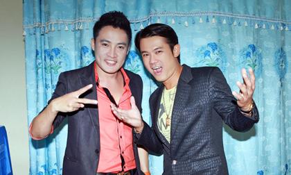 Vân Quang Long nhí nhảnh trong hậu trường