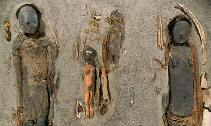 Sa mạc tràn ngập xác khô cổ nhất thế giới