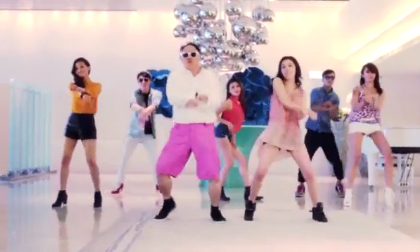 Sao Hong Kong cũng "bấn loạn" với Gangnam Style