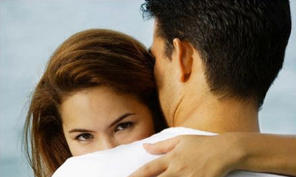 Trai 'zin' vướng lưới tình với gái nạ dòng