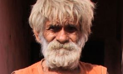 Cụ già 96 tuổi vẫn... làm cha như thường