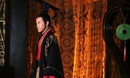 Chuyện ông vua lấy phải ’mỹ nhân’ đã 2 đời chồng