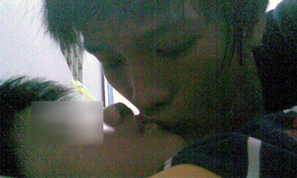 "Tú ông" biến thái chuyên dụ dỗ bé trai "đi khách"