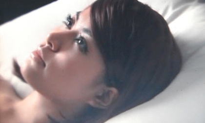 Ảnh nóng sao Việt: Cảm thông và lên án