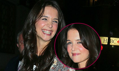 Katie Holmes trang điểm như diễn hề ngoài phố