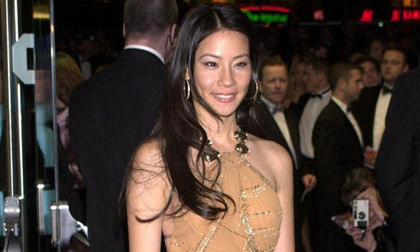 6 ngôi sao từng ngủ với... ma