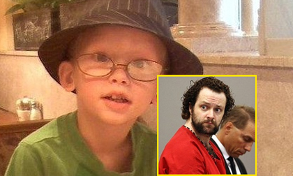 Giết con riêng của vợ rồi dùng búa đập nát mặt để phi tang