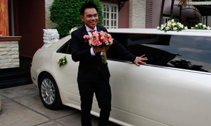 Triệu Hoàng rước nàng về dinh bằng Limousine
