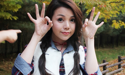 Thêm loạt ảnh đẹp "mê li" của Trà Ngọc Hằng tại Hàn Quốc