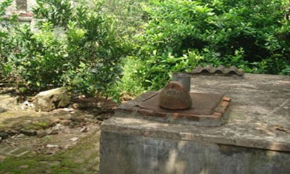 Hà Nội: Bố bóp chết con 9 tháng tuổi, ném vào bể