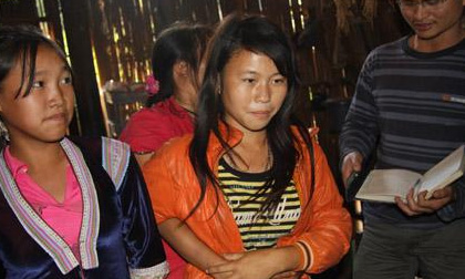 Gái 14 tuổi đã 3 đời chồng