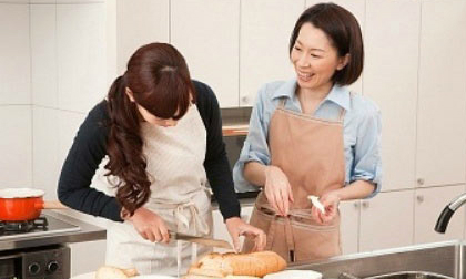 Nghỉ 4 ngày Tết dương, con dâu sợ tái mặt