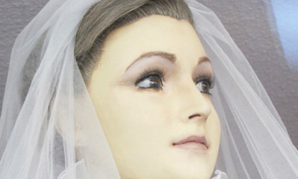 Bí ẩn "xác ướp trinh nữ" mặc váy cưới suốt 8 thập kỷ