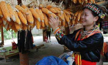 Lạ lùng tục “mây mưa” của sơn nữ Việt