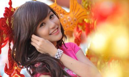 Nữ sinh công nghệ khoe sắc rạng ngời