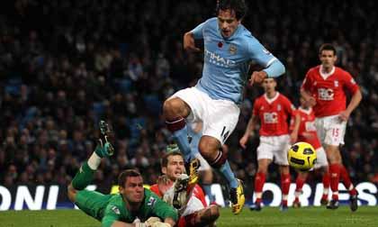 Hơn 120 cầu thủ Anh đang bóc lịch trong tù 