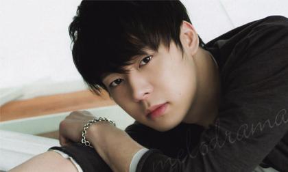 Thực hư cái tát fan hâm mộ của Park Yoo Chun