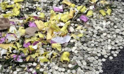 10 vụ đổ hàng ra đường kỳ quặc nhất thế giới