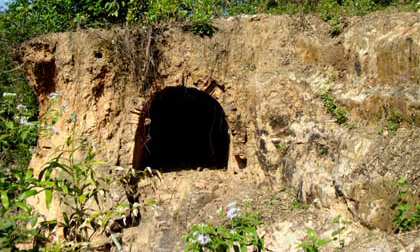 Kỳ bí những căn hầm chứa ngập báu vật ở Hải Phòng