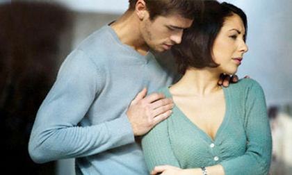 Ai chẳng có phút ngoài chồng ngoài vợ 