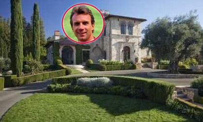 Ngắm nhà huyền thoại bóng bầu dục