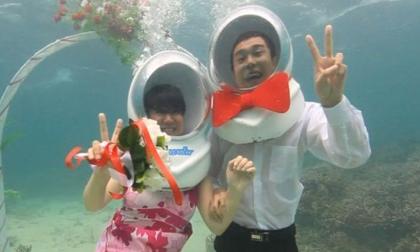 Đám cưới dưới nước độc đáo của "vua hài" tương lai Trung Quốc