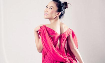 Đoan Trang giận dữ vì mặc kín vẫn bị 'ném bom'