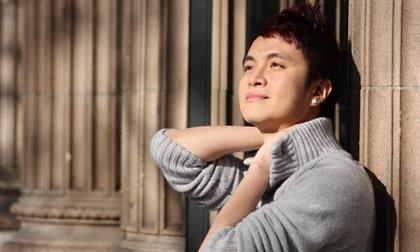 Nhật Tinh Anh khóc vì nhớ mẹ