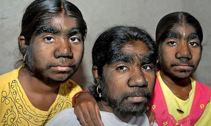 Ngỡ ngàng 3 chị em người sói