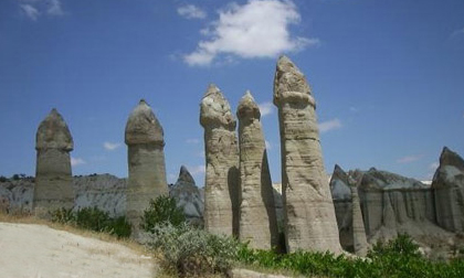 Đỏ mặt vào thăm thung lũng "của quý"