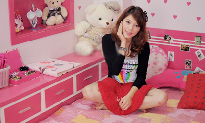 Phòng hot girl Linh Rin: Tim hồng tràn ngập