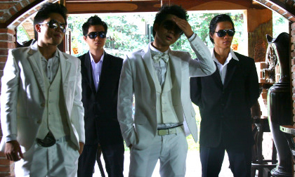 Quách Tuấn Du bị Đức Tiến 'đánh' bầm dập