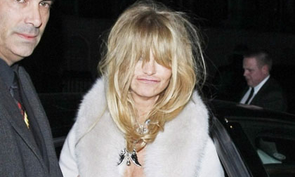 Khoảnh khắc Sao bơ phờ lúc nửa đêm