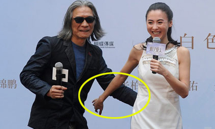 Trương Bá Chi bị “sàm sỡ” vòng 3 trong buổi ra mắt phim