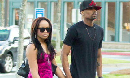 Con gái của huyền thoại Whitney Houston làm chuyện loạn luân