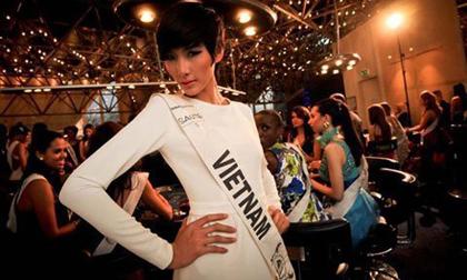 Video Hoàng Thùy trổ tài hát tiếng Bồ Đào Nha tại Top Model of the World