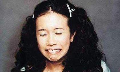 Khoảnh khắc xấu "ma chê quỷ hờn" của sao