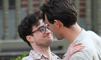 Sao Harry Potter âu yếm bạn diễn nam