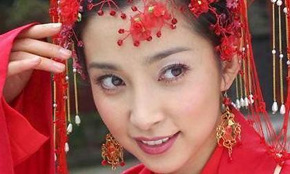 Ngắm những cô dâu xinh đẹp nhất với lễ phục cổ trang