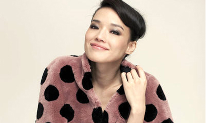 Thư Kỳ rạng rỡ sau scandal