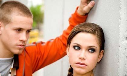 Chia tay người ấy chỉ vì...đố kị 