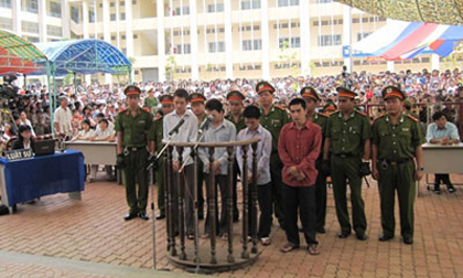 Trò bệnh hoạn 'rạch đùi phụ nữ' lại tiếp diễn