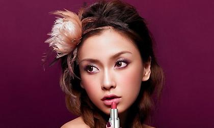 Trang điểm đẹp như Angela baby