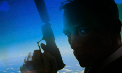 James Bond liên tục lộ hậu trường