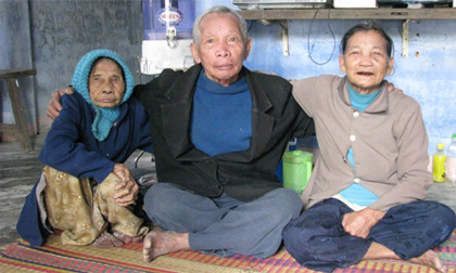 Kỳ lạ người đàn ông lấy cả chị lẫn em