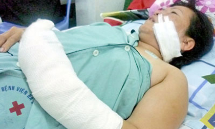 Chân dung bà lão 73 vác dao chém "tình địch" của chồng hờ