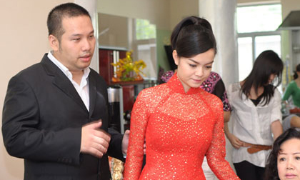 Lễ ăn hỏi của cặp đôi chung tình nhất showbiz