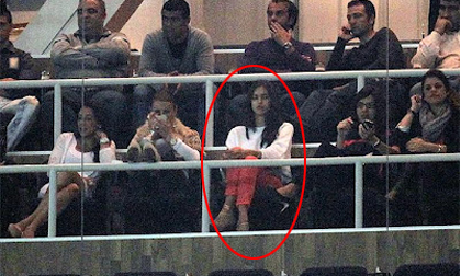 Xuất hiện trên khán đài cổ vũ CR7, Irina Shayk đập tan tin đồn tình yêu tan vỡ