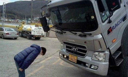 Cười thả ga với những người châu Á hài hước